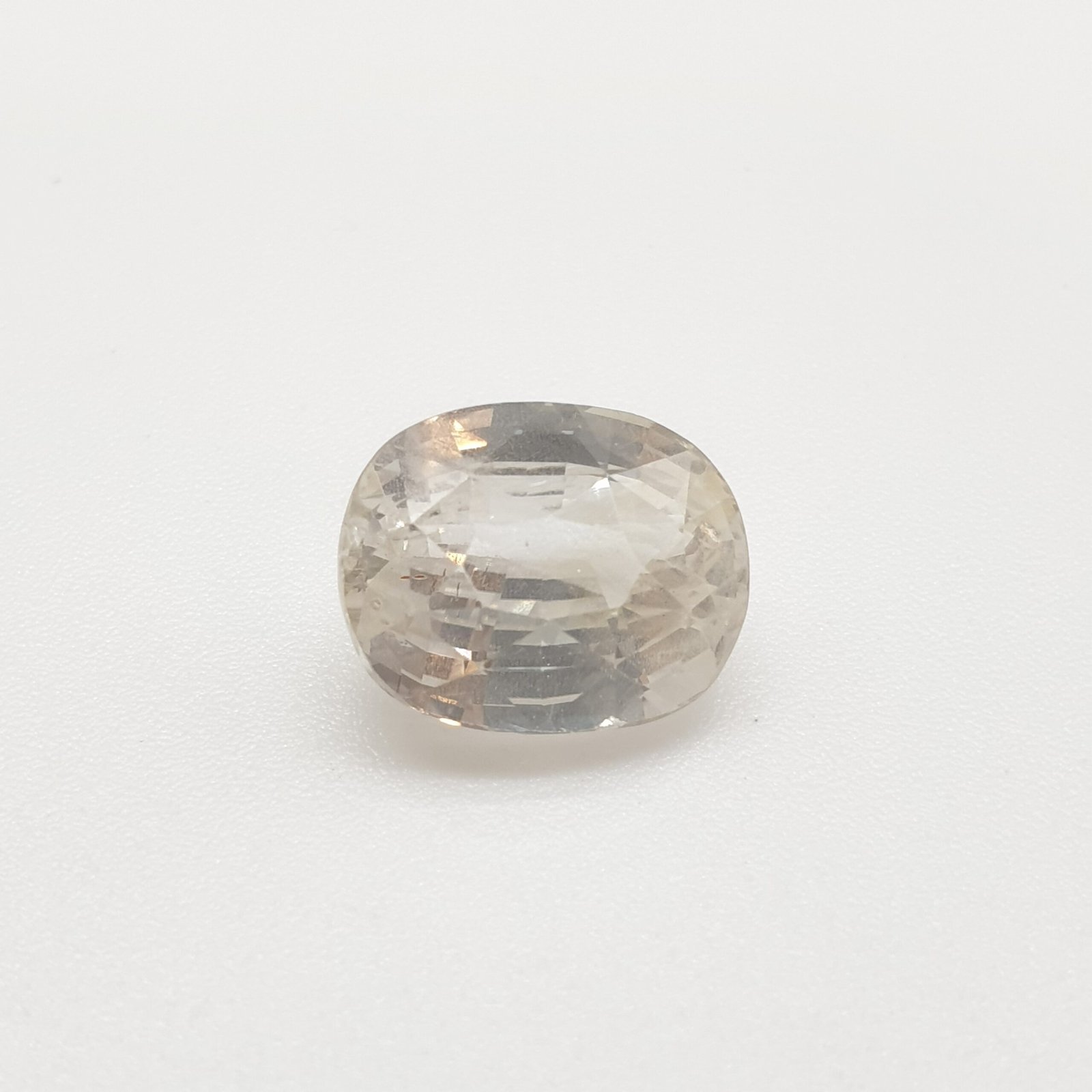 Natural Yellow Sapphire (Pukhraj) - 7.10 Carat_2