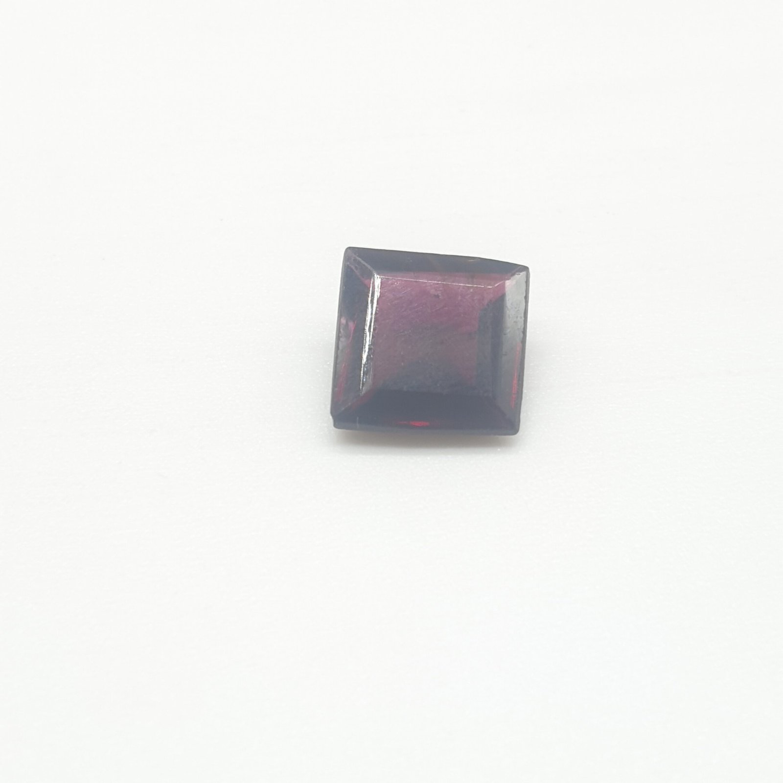 Natural Garnet - 4.33 Carat